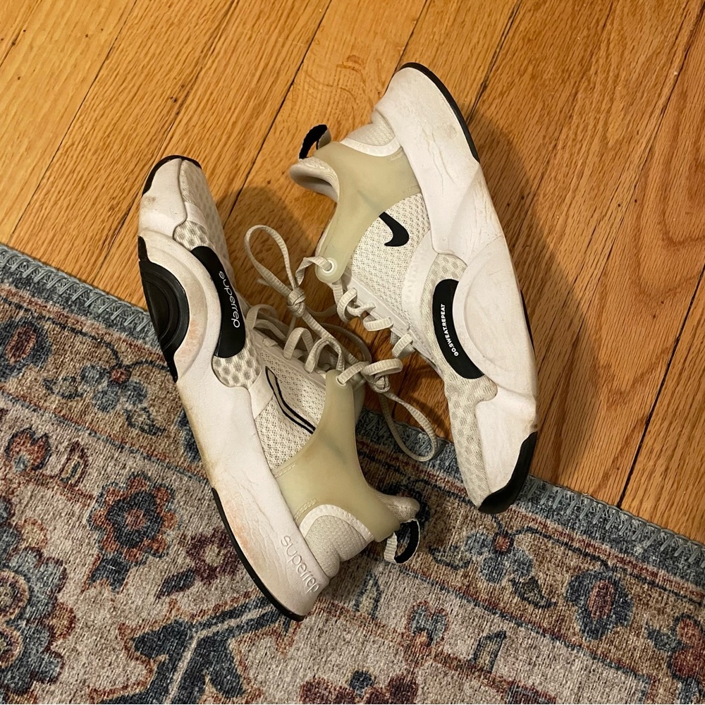 Nike Superrep White and Black Sneakers